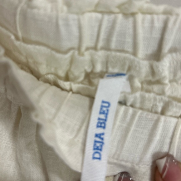 Deja Bleu women Elegant High Waist Cream Shorts with Black Accents - Picture 10 of 15